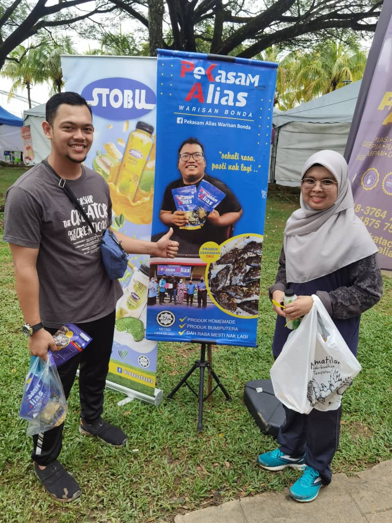 pelanggan alias kasam 4